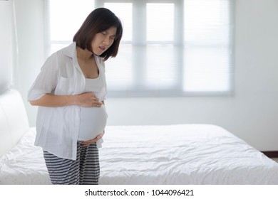 Imagenes Fotos De Stock Y Vectores Sobre Pregnant Woman In