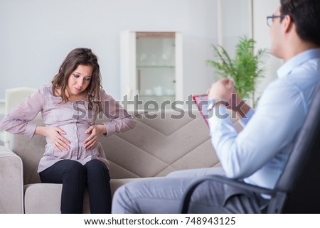 Pregnant woman visiting psychologist doctor