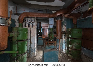 1,089 Abandoned Warehouse Russia Images, Stock Photos & Vectors ...