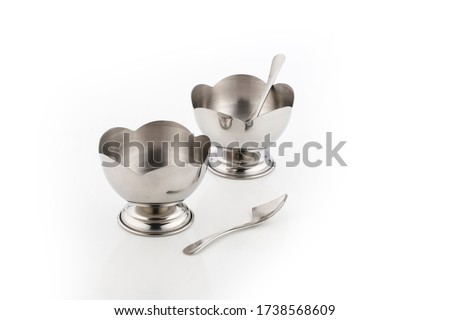 premium Flower Shape Ice Cream Cup with Dessert Spoon.Stainless Steel Dessert Bowl isolated  on white background