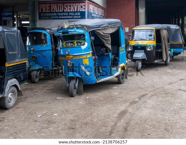 Prepaid auto rickshaw boarding booth. It is\
run by traffic police to protect passengers from rickshaw drivers\
who are scamming\
outsiders.
