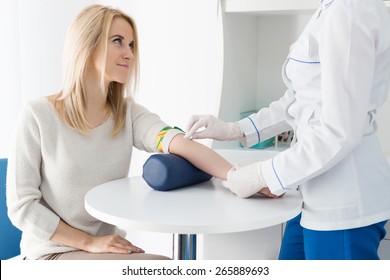 44,066 Blood test nurse Images, Stock Photos & Vectors | Shutterstock