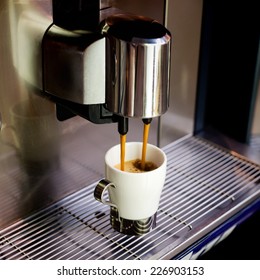 Preparation of coffee in a coffee machine