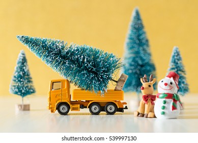 Prepare Christmas Tree Decoration Concept