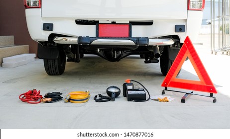 Prepare Equipment Before Road Trip, First Aid Emergency Car Kit.