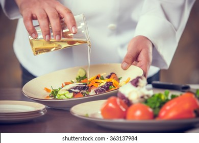 Prepare a salad of fresh vegetables with oil