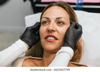 Preparing for perfect eyebrows, thread marking technique
