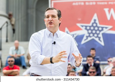 Presidential hopeful Ted Cruz speaks to a crowd of 9000+ at the Pro-Family Rally held on 8/29/15 at the South Carolina Statehouse. 