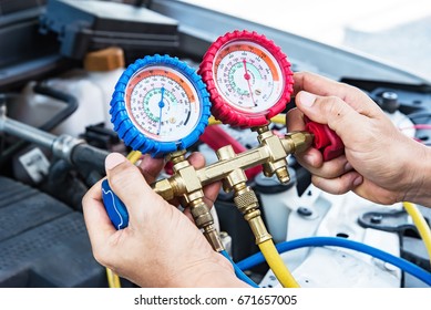The pressure gauge on the air compressor,liquid air pressure,compressor,manometer