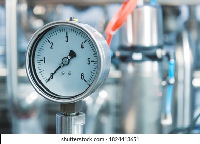 12,170 Pipeline pressure gauge Images, Stock Photos & Vectors ...