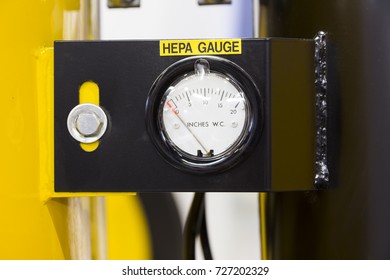 Pressure Guage / Vacuum Gauge ; Selective Focus