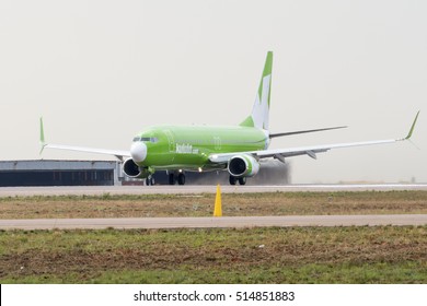 PRETORIA, SOUTH AFRICA-SEPTEMBER 17 2016: A Kulula Airways Boeing  737-800 Taking Off At The African Air Defense Show At AFB Waterkloof