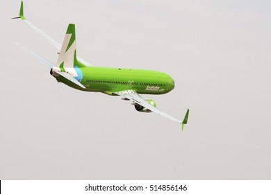 PRETORIA, SOUTH AFRICA-SEPTEMBER 17 2016: A Kulula Airways Boeing  737-800 Does A Flypast At The African Air Defense Show At AFB Waterkloof