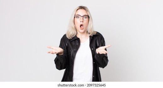 Pretty Albino Woman Feeling Extremely Shocked And Surprised, Anxious And Panicking, With A Stressed And Horrified Look