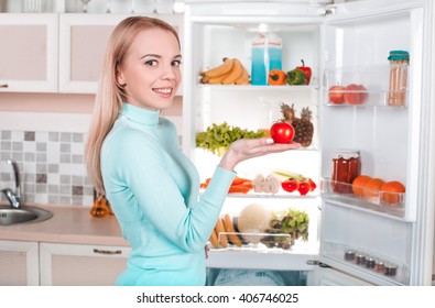 11,490 Girl fridge Images, Stock Photos & Vectors | Shutterstock