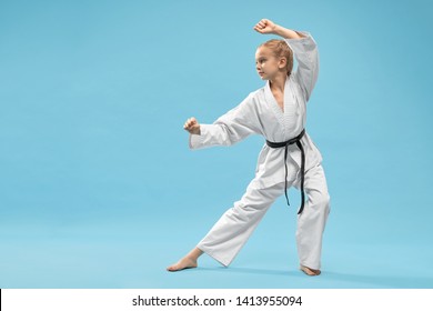Children/'s Karate suit White Black Red Blue Free White Belt Kids karate suit