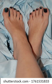 Skin toes light Fair vs