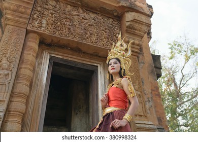 Pretty Girl In Apsara Dress, The  