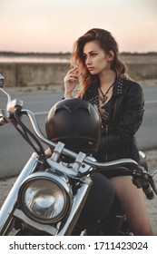 73,736 Woman motorcycles Images, Stock Photos & Vectors | Shutterstock