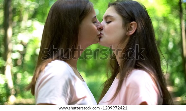 Beautiful Teen Lesbian Videos