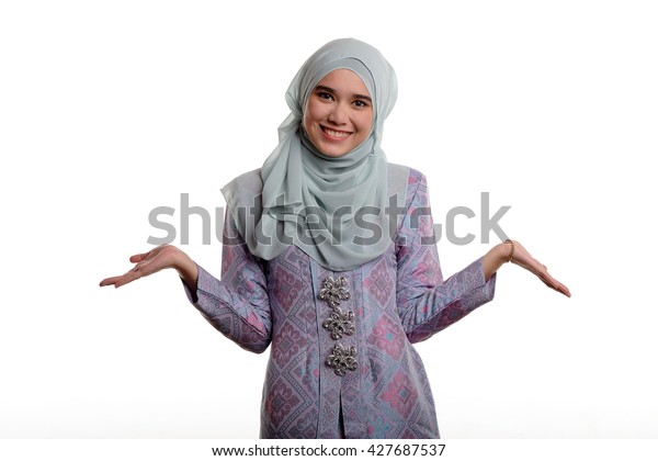 Pretty Malay Muslim Lady Wearing Traditional Stock Photo Edit Now 427687537