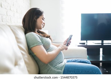 12,602 Pregnant phone Images, Stock Photos & Vectors | Shutterstock