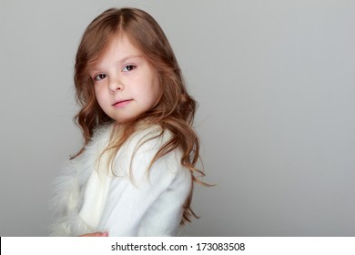 Pretty Sad Little Child Brunette Curly Stock Photo 173083508 | Shutterstock