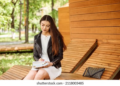 3,519 College campus girls bench Images, Stock Photos & Vectors ...