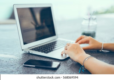 Pretty Young Beauty Woman Using Laptop In Cafe, Outdoor Portrait Business Woman, Hipster Style, Internet, Smartphone, Office, Bali Indonesia, Holding, Mac OS, Manager, Freelancer 