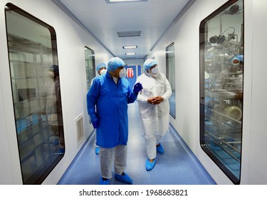 The Prime Minister, Shri Narendra Modi Visits The Serum Institute Of India, In Pune On November 28, 2020.