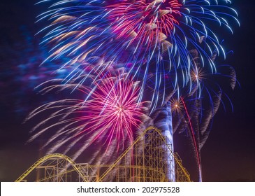 Primm Nevada July 04 Fireworks Explode Stock Photo 202975528 | Shutterstock