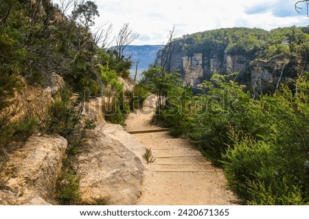 Prince Henry Cliff Walk from Katoomba to the Three Sisters rock formation in the Blue Mountains National Park, New South Wales, Australia