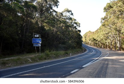 Princes Hwy, Australia - Jan 6, 2017. Welcome To Victoria. At The Border Between New South Wales And Victoria. 