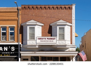 Princeton, Illinois - United States - September 28th, 2022: Old Brick Building And Storefront In Downtown Princeton, Illinois.