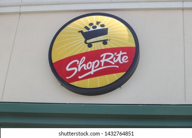  Princeton New Jersey - June 23, 2019: Shoprite Store Front Store Sign  - Image