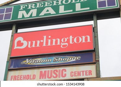 Princeton New Jersey October 17,2019:Strip Mall Entrance Sign. - Image