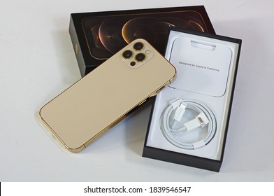 Unboxing Iphone High Res Stock Images Shutterstock