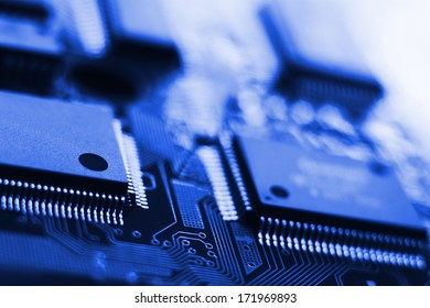 Printed Circuit Board & Microchips