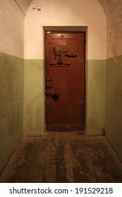 999 Prison hallway Images, Stock Photos & Vectors | Shutterstock