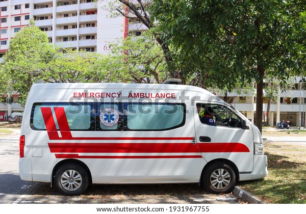A private
ambulance for emergency ambulance service. There are around 15
private ambulance companies in Singapore. In 2018, over 10,000 of
995 calls were non-emergency
cases.