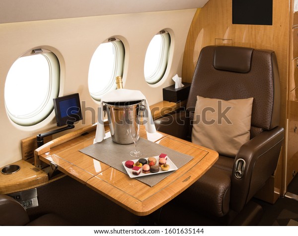 Private Jet Interior Snack : photo de stock (modifiable) 1601635144