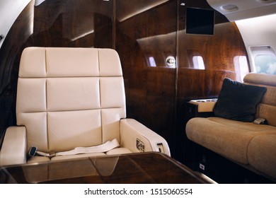 Imagenes Fotos De Stock Y Vectores Sobre Luxury Plane