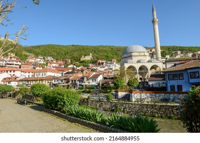Prizren, Kosovo - 6. Mai 2022: Blick in die Stadt Prizren auf Kosovo