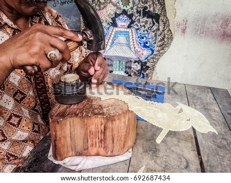 The process of Making Traditional Shadow Puppet Wayang 