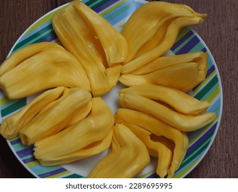 process to prepare jackfruit from fruit before eat or bring to make Thai delicious foods by human as per traditional process