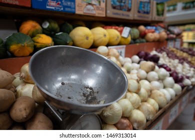 Produce Scale Metal Scale Bowl In A Grocery Store Produce Section