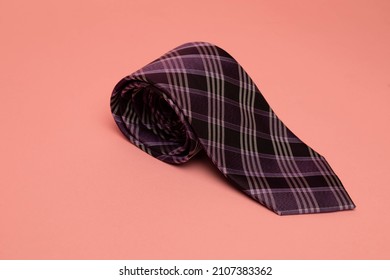 Mens Lilac Pinstripe Clip On Neck Tie
