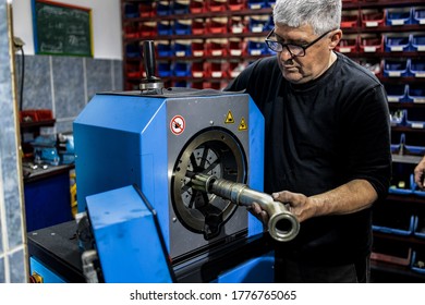 Production of high pressure hoses in a small private workshop