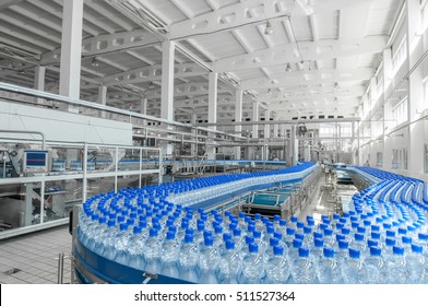 for the production of plastic bottles and bottles on a conveyor belt factory