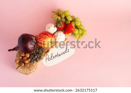 Products containing a lot of polyphenols in their composition. Grapes, onions, garlic, chocolate, tea and the inscription 